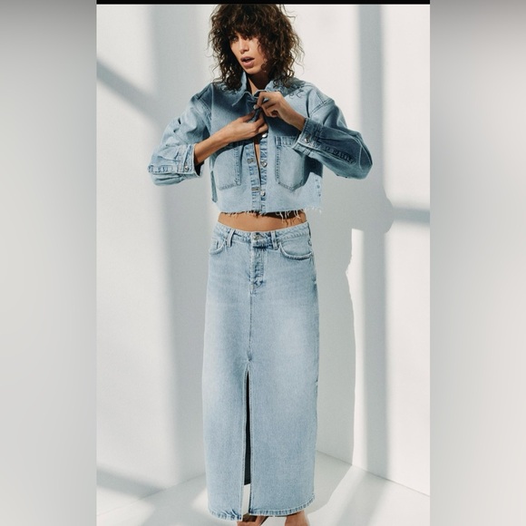 Zara Dresses & Skirts - Zara denim skirt